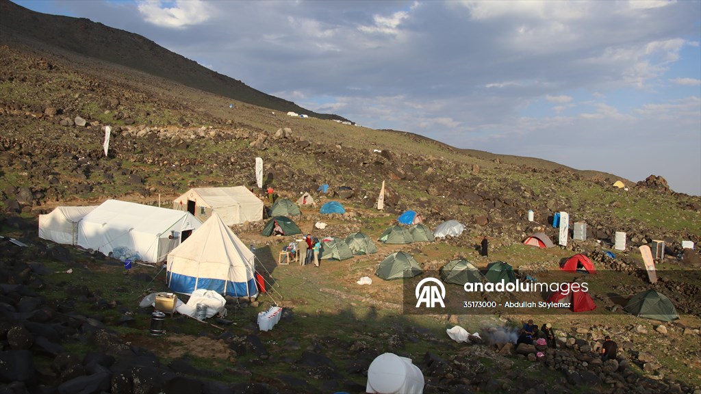 Ağrı Dağı tırmanışlarında ölen dağcılar anıldı
