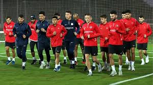 Antalyaspor, kamp için Burdur’daki MAKÜ Spor Tesisleri’ne geldi