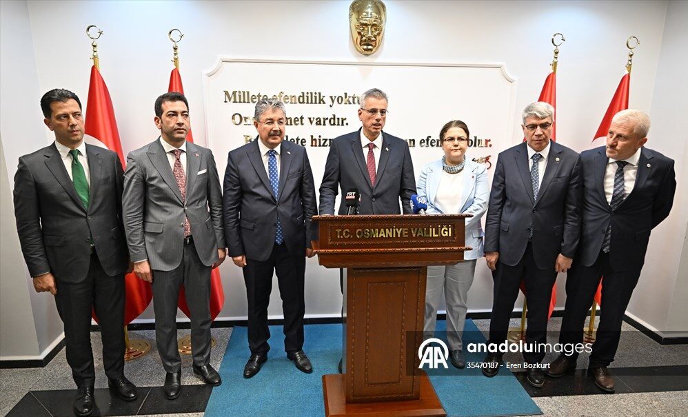 Sağlık Bakanı Kemal Memişoğlu, Osmaniye Valiliğini ziyaret etti: