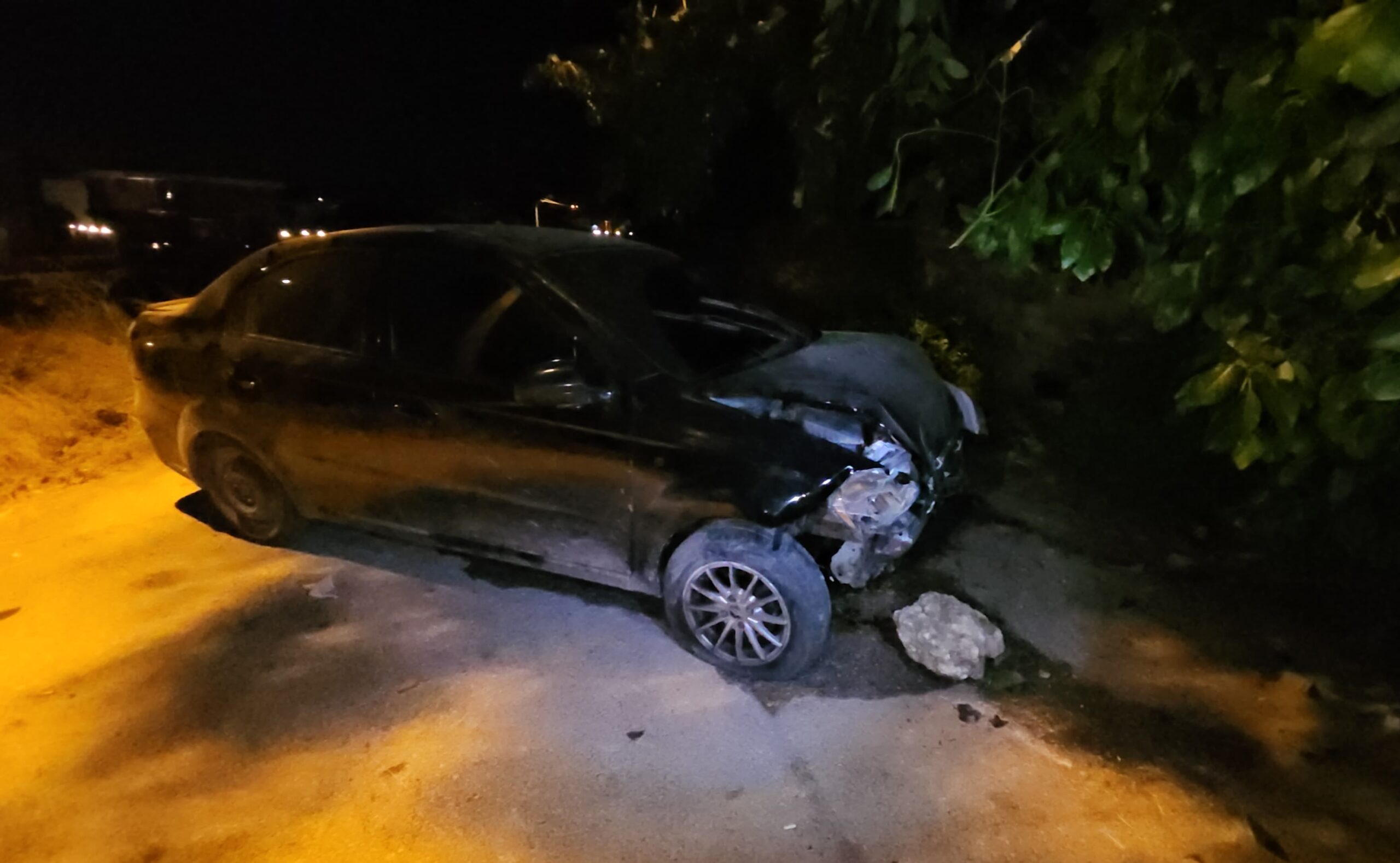 Antalya’da jandarmadan kaçarken kaza yapan uyuşturucu zanlısı yakalandı