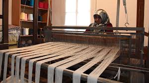 Bilecikli kadınlar kente özgü dokumaları kendi çözgüleriyle yaşatıyor