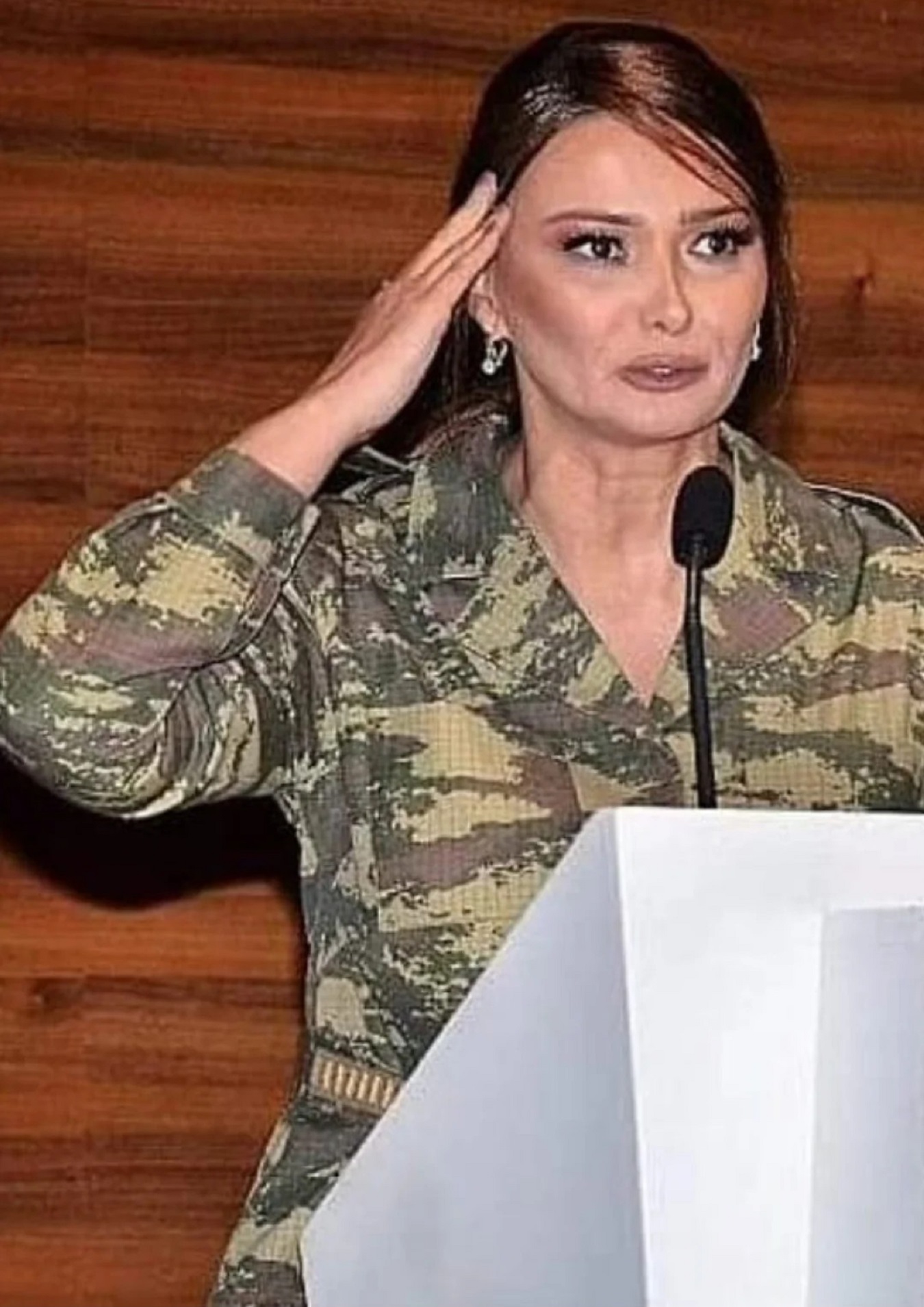 TÜRK DÜNYASININ TOMRİS KATUNU, ASİL TÜRK KADINI GANİRE PAŞAYEVA