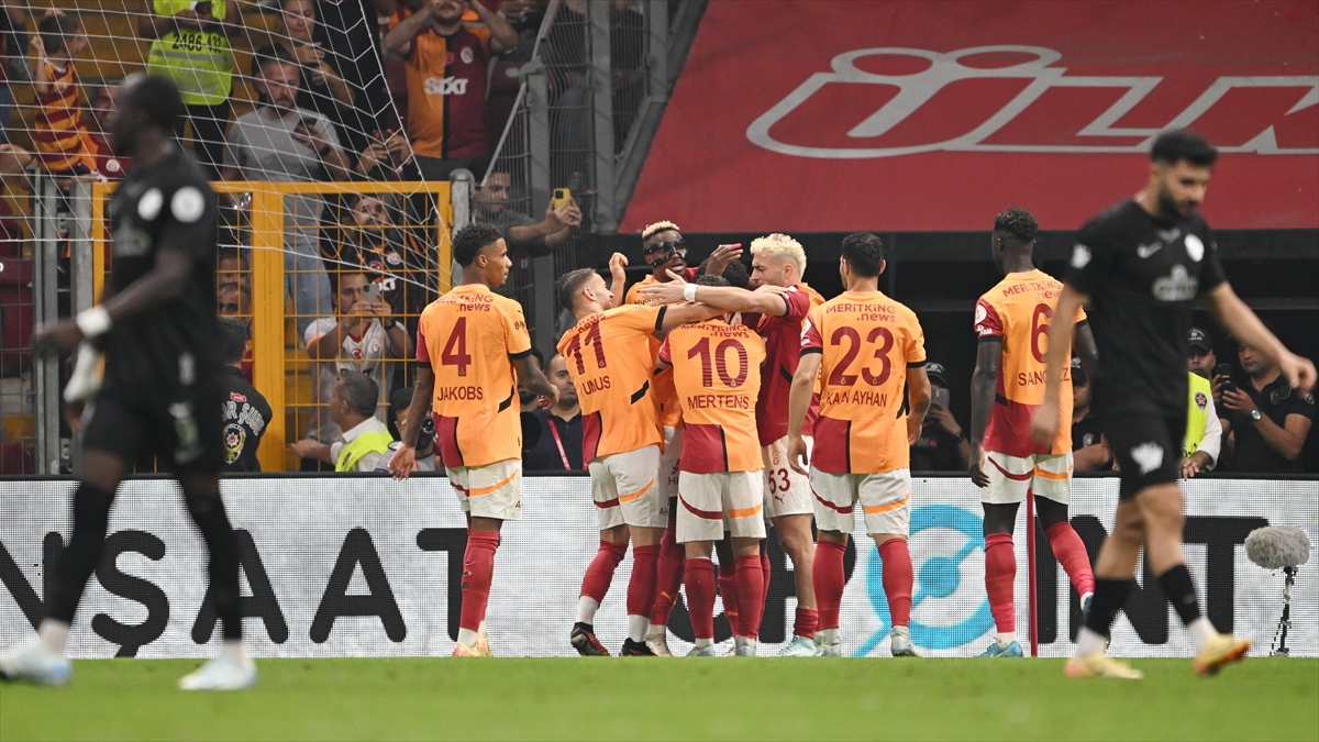 Galatasaray, konuk ettiği Çaykur Rizespor’u farklı yendi