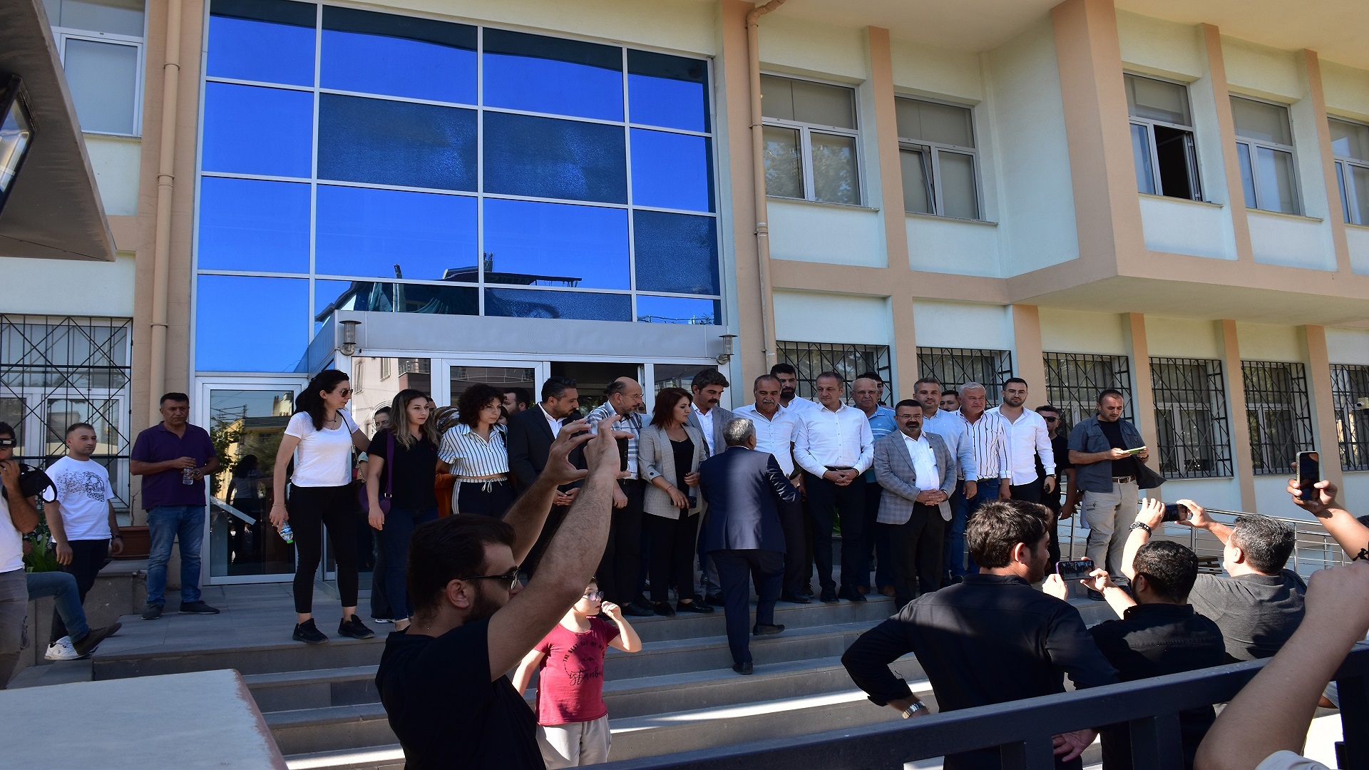 AK Parti İlçe Başkanı Çopur’un darbedilmesine ilişkin gözaltına alınan 3 kişi serbest bırakıldı