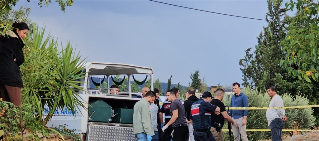 Antalya’da tartıştığı eşini av tüfeğiyle öldüren kişi intihar etti