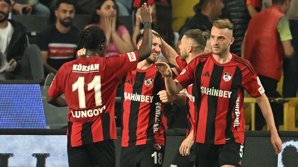 Gaziantep FK, evinde Beşiktaş’a geçit vermiyor