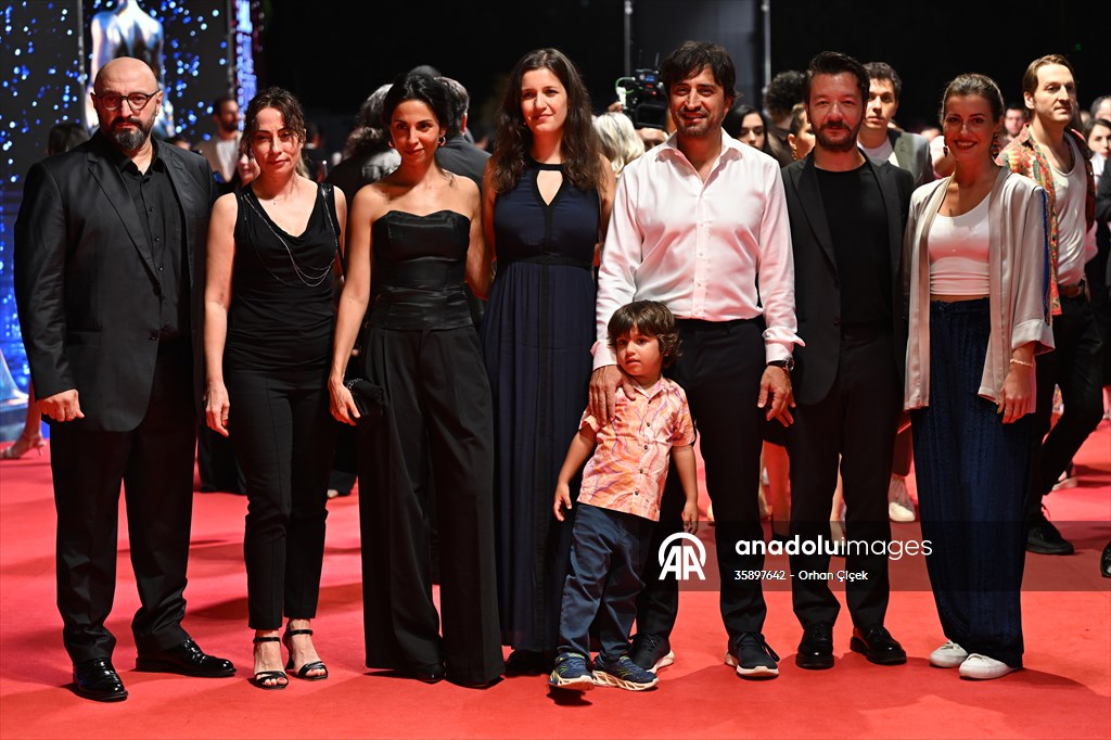 61. Uluslararası Antalya Altın Portakal Film Festivali Ödül Töreni kırmızı halı geçişiyle başladı