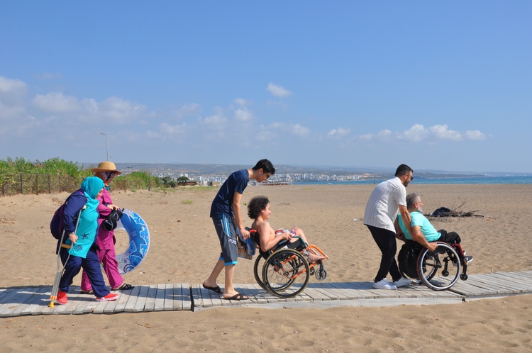 Didim’de “engelleri” aşan kamp