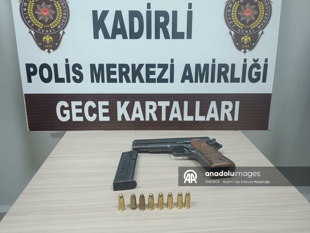 Kadirli’de asayiş uygulamalarında yakalanan 12 şüpheli tutuklandı
