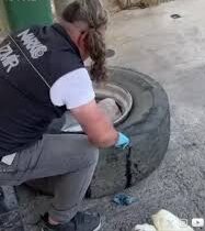 Adana’da tırda yedek lastiğe gizlenmiş 25 kilo 700 gram sentetik uyuşturucu bulundu