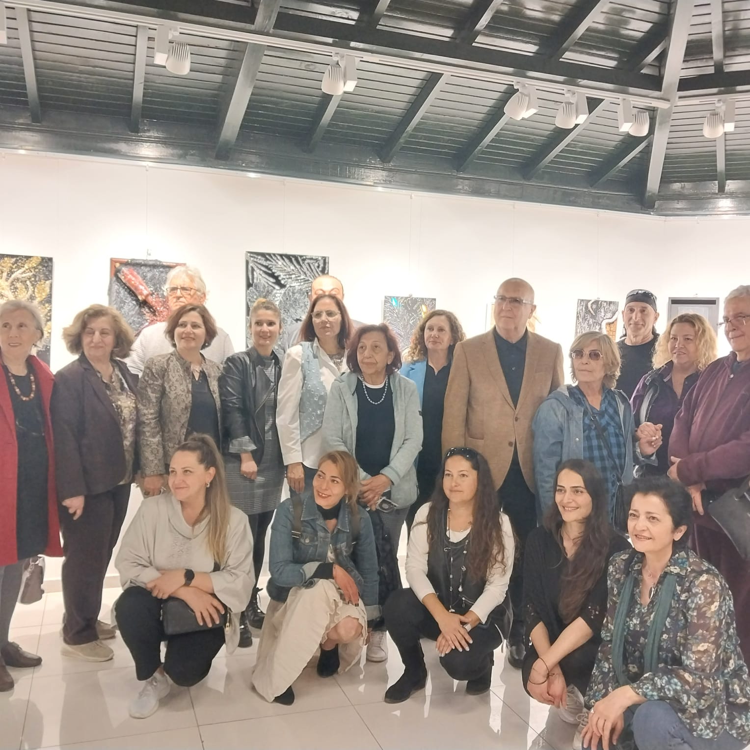 SANATSAL İLERİ DÖNÜŞÜM ÇAĞDAŞ SANAT GRUBU İLK SERGİSİNİ AÇTI-Yazar Semra ERKAL