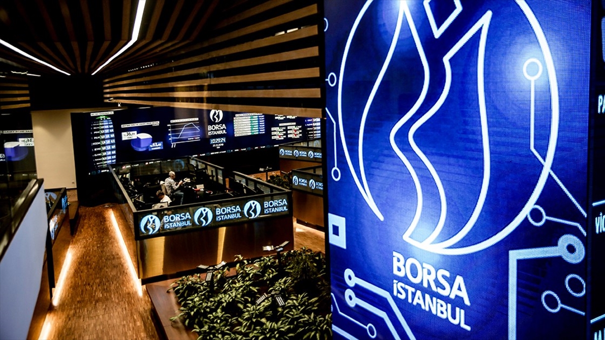 Borsa İstanbul’da BIST 100 endeksi, haftaya yüzde 0,26 yükselişle 9.457,25 puandan başladı.