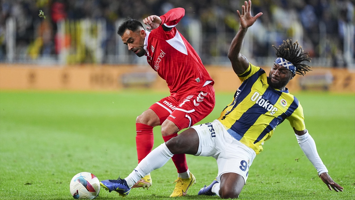 Süper Liğ’de Fenerbahçe seyircisi takımını yalnız bırakacak
