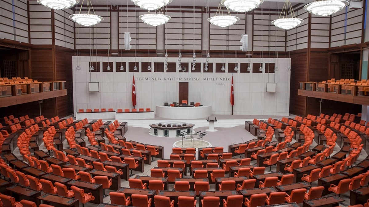 Türk demokrasi tarihinin kara lekesi “27 Nisan”ın üzerinden 18 yıl geçti