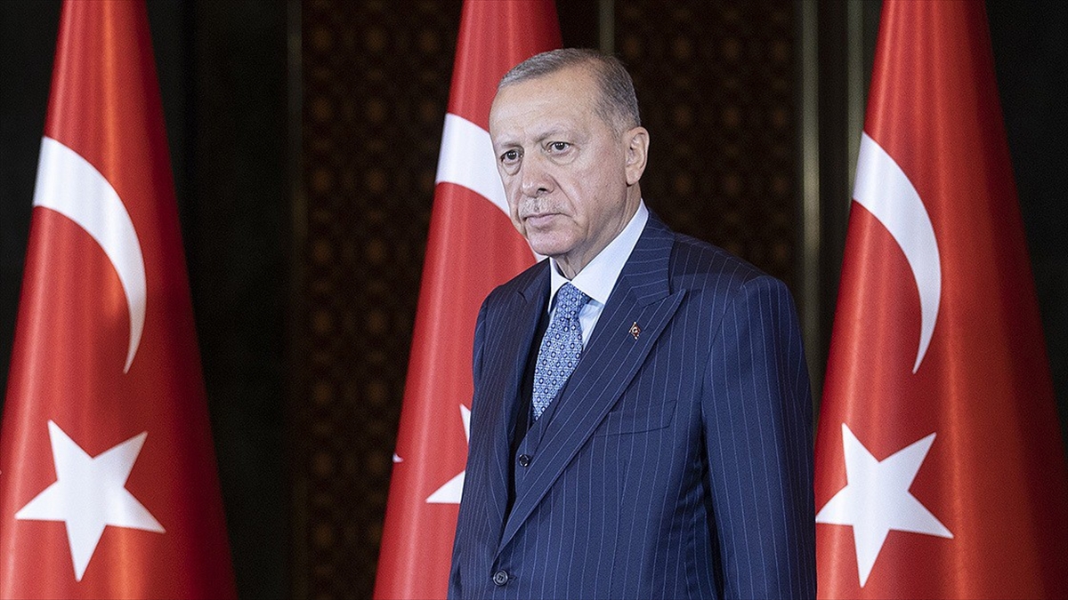 Cumhurbaşkanı Erdoğan Budapeşte’den  Ankara’ya döndü