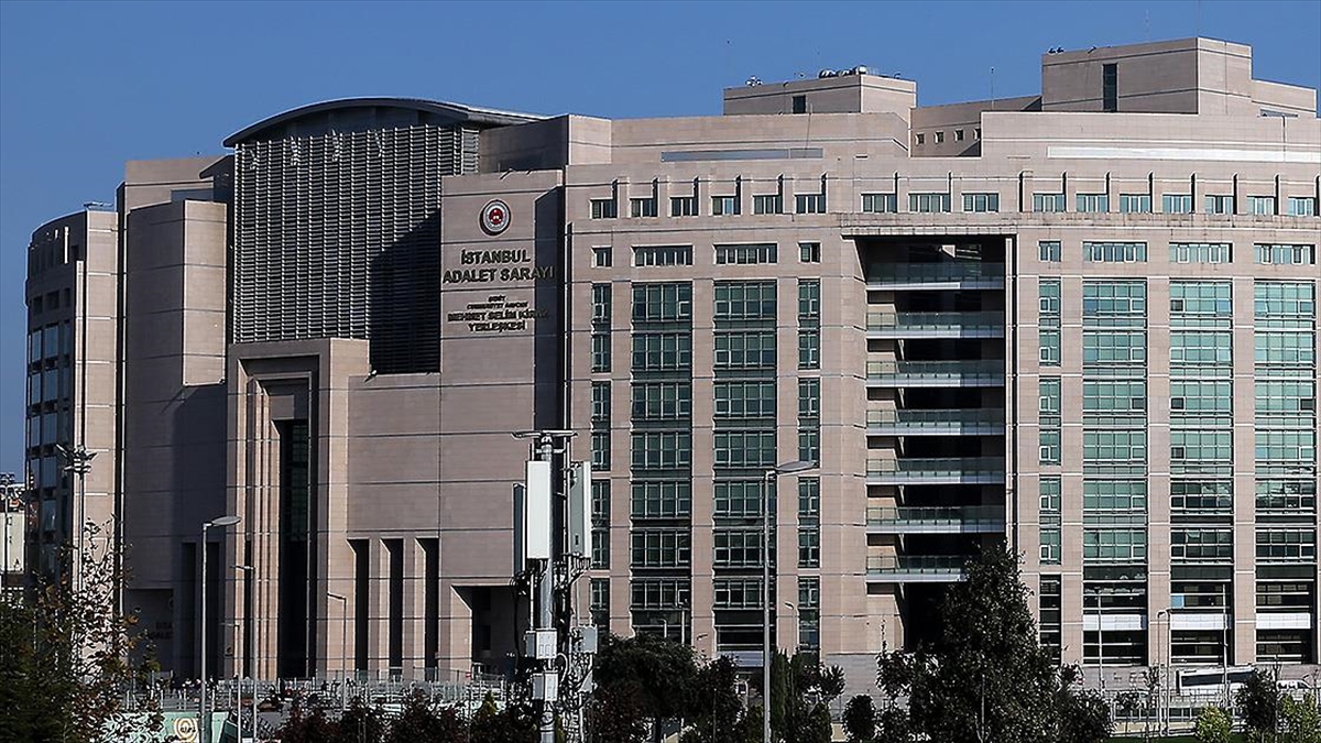 İBB’ye yönelik yolsuzluk soruşturmasında 22’si belediye personeli şüpheliler hakkına gözaltı kararı