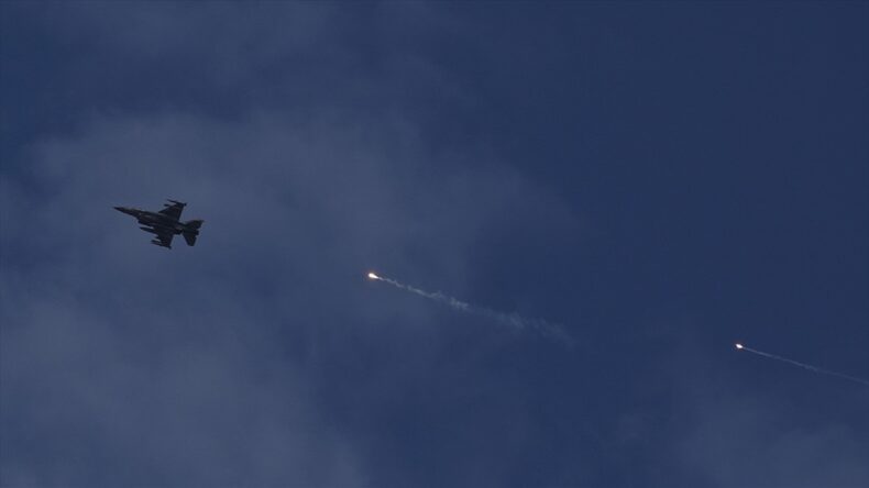 İsrail onlarca savaş uçağının, Yemen’e hava saldırıları düzenlediği bildirildi