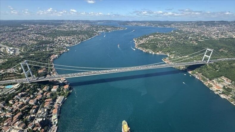 İstanbul Boğazı’nda gemi trafiği çift yönlü kapatıldı