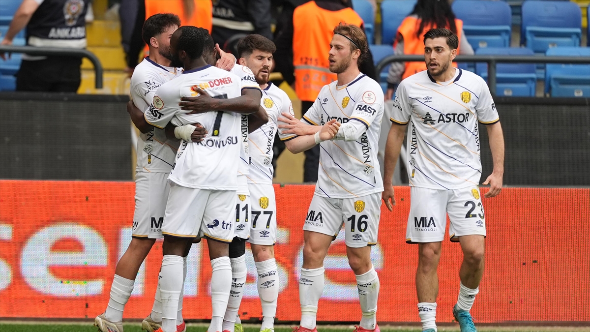 MKE Ankaragücü taraftarı maç sonu büyük üzüntü yaşadı