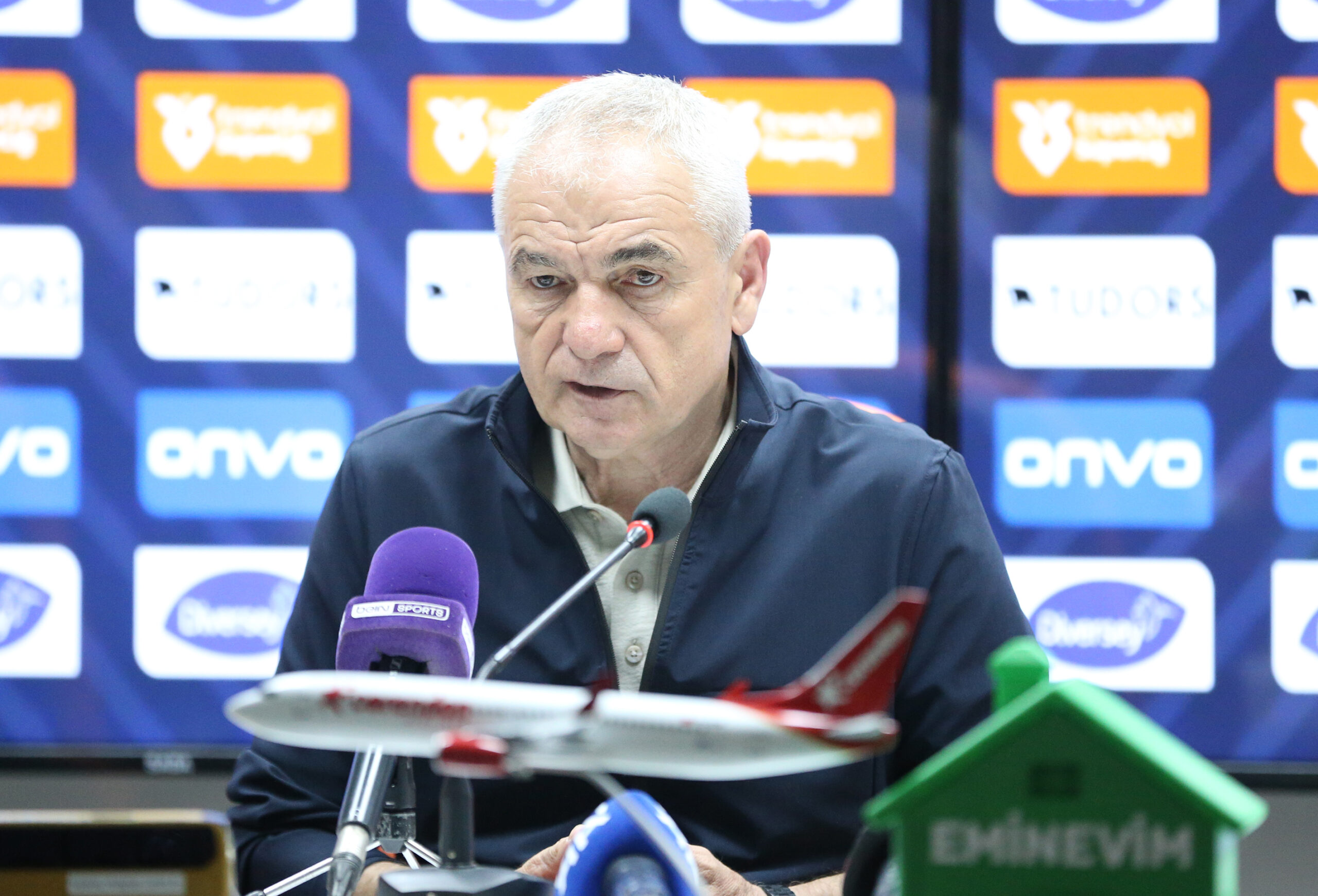 Net Global Sivasspor Teknik Direktörü Rıza Çalımbay