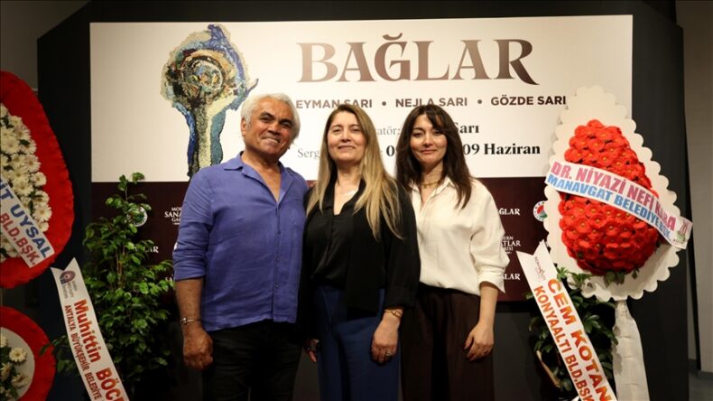 “Sanatçı Ailesi” Sevgiden Doğan eserlerini Buluşturuyorlar