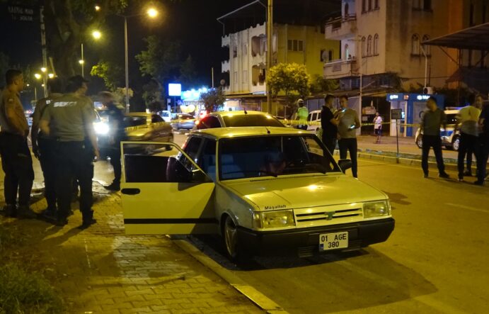 kalpgazetesi.com-Adana'da otomobilinde silahlı saldırıya uğrayan kişi hayatını kaybetti