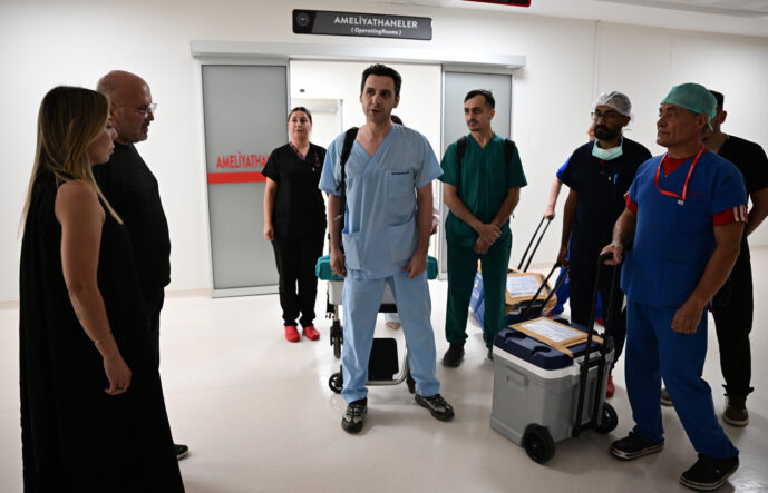 kalpgazetesi.com-Antalya'nın Kaş ilçesinde, darp sonucu hayatını kaybeden genç organlarıyla 5 kişiye umut oldu