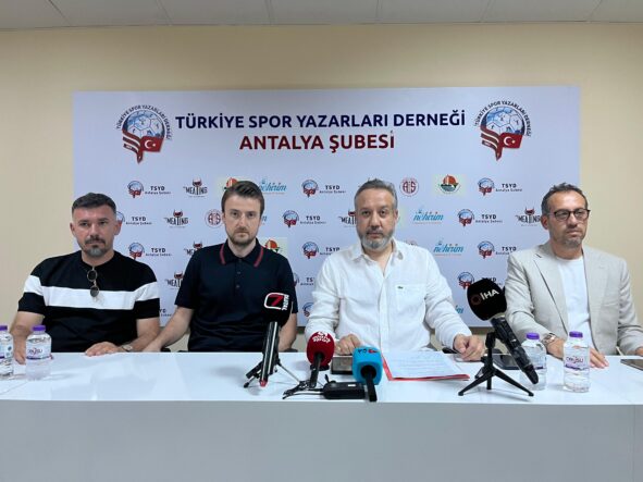 kalpgazetesi.com-Antalyaspor Başkanı Sinan Boztepe görevinden istifa edeceğini açıkladı
