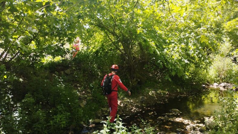 kalpgazetesi.com-Bursa'da 5 gündür kayıp olarak aranan çocuk arkadaşının evinde saklanırken bulundu