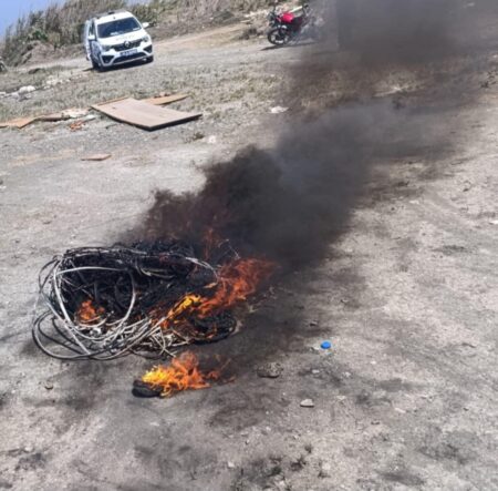 kalpgazetesi.com-Hatay'da Zuhur Türbesi'nin elektrik kablolarını çalan zanlılar tutuklandı