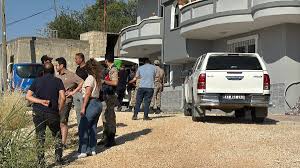 kalpgazetesi.com-Hatay'da bir kişi tartıştığı kızını öldürdü, eşini yaraladı
