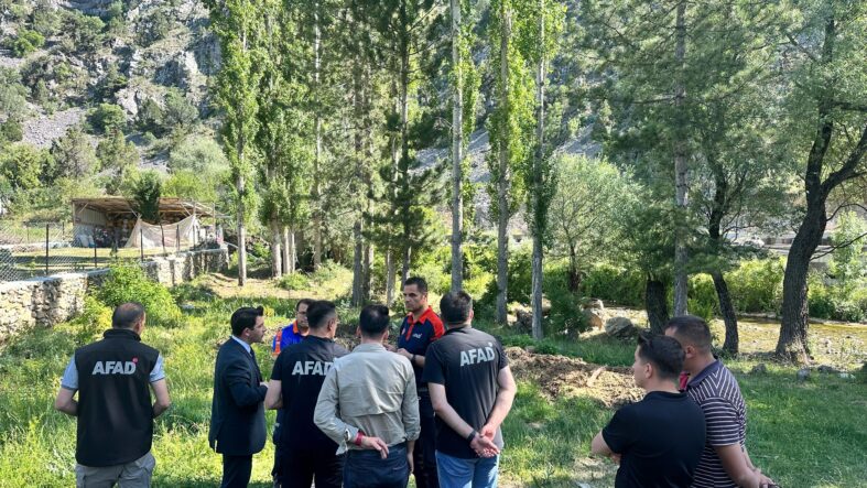 kalpgazetesi.com-Isparta'da ıhlamur toplarken düşen emekli polis memuru hayatını kaybetti