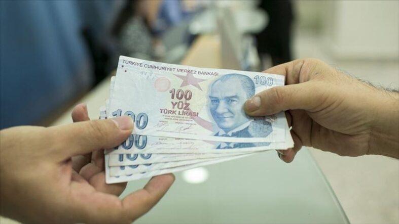 Kamu işçilerine ilk zam teklifi hayal kırıklığına uğrattı