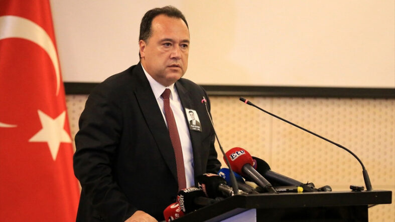 kalpgazetesi.com-Manisa Büyükşehir Belediye'sinin yeni başkanı Akhisar Belediye Başkanı Besim Dutlulu oldu