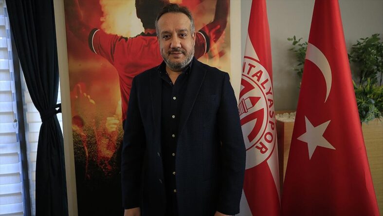 kalpgazetesi.com-Antalyaspor'dan açıklama Başkan Sinan Boztepe görevi bıraktı