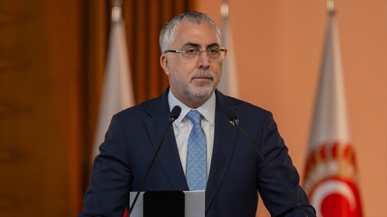 kalpgazetesi.com-Bakan Işıkhan'dan binlerce kişiyi ilgilendiren emekli maaşı açıklaması
