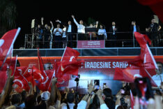 CHP Genel Başkanı Özel, halk buluşmasında “Asgari ücret 30 bin lira olsa CHP’li de MHP’li de doyacak
