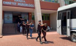 Isparta’da 3 kişinin darp edildiği “yan bakma” meselesinde 2 kişi tutuklandı