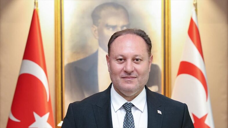 kalpgazetesi.com-KKTC 20 Temmuz Barış ve Özgürlük Bayramında Meclisi Başkanı Öztürkler Barış Harekatı, Ada'da kökleşmemizi sağladı