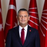 Özgür Özel 25 milyon seçmenin oy verdiği CHP’li ve DEM Parti’li belediye başkanlarını, seçmenine hizmetten kopardılar