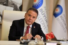 Rüşvet” soruşturması kapsamında tutuklanan: Böcek’in tutukluluğuna yapılan itiraz reddedildi