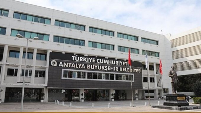 kalpgazetesi.com-Son dakika haberi Antalya Büyükşehir Belediyesi'nde üç kişi gözaltına alındı