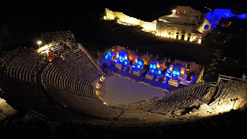 kalpgazetesi.com-Antik Kentte Sırlı Gece Büyülü Patara Işıklarla uyandı