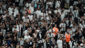 Beşiktaş İrlanda Maçında fırtına gibi esti! Rövanşı da kazandı, Playoff’a yükseldi