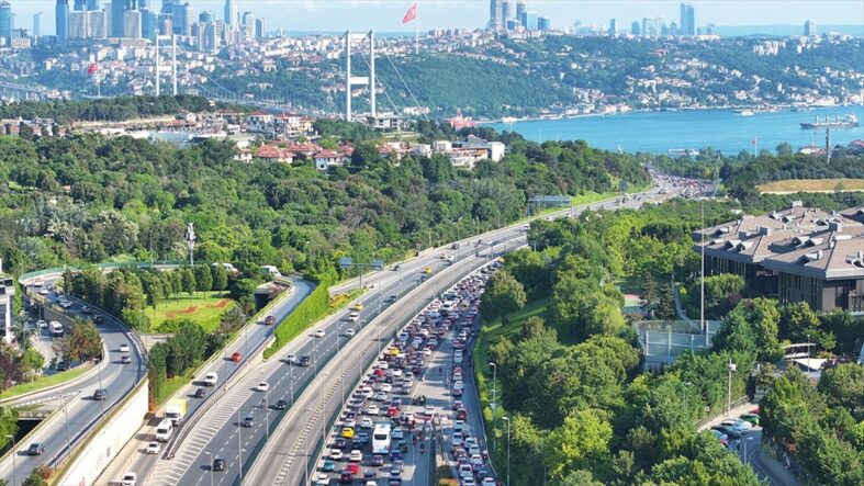 kalpgazetesi.com-İstanbul Trafiğine yeni soluk Otobüs öncelikli yol uygulaması yolda