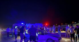 iki otomobilin çarpıştığı kazada 10 kişi yaralandı