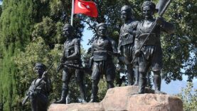 EGE’DE EFELİK VE EFE KÜLTÜRÜ…!