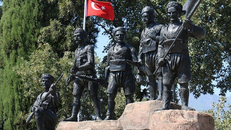EGE’DE EFELİK VE EFE KÜLTÜRÜ…!