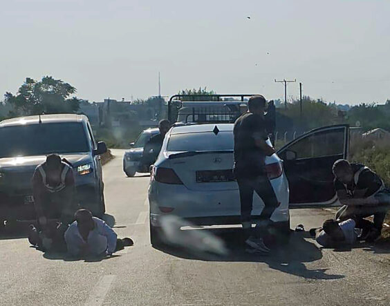 kalpgazetesi.com-Adana'da film gibi soygun! Kuyumcudan 1 kilo altın çaldılar, canlı yayın gibi paylaştılar