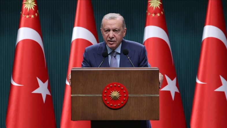 kalpgazetesi.com-Cumhurbaşkanı Erdoğan Türkiye'de hiç kimse hukukun kapsama alanı dışında değildir